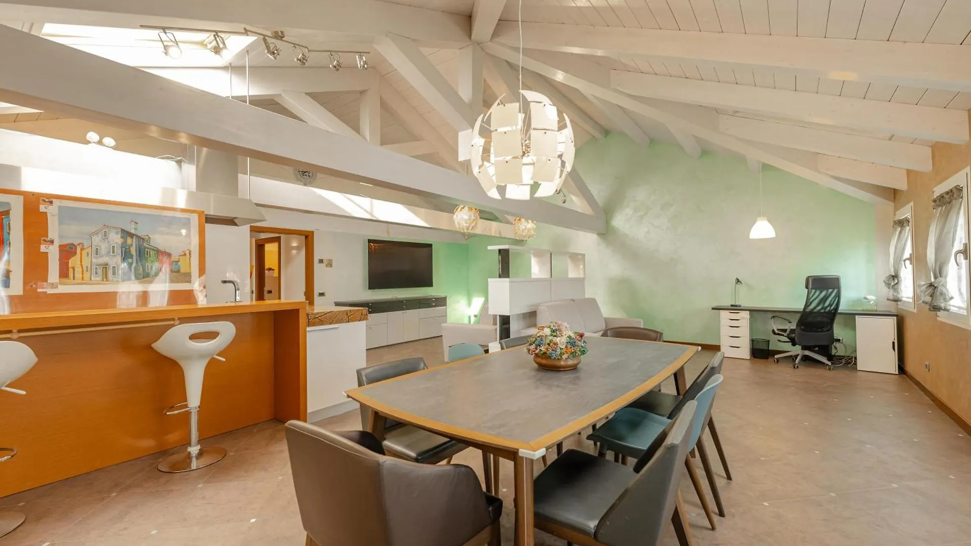Luxury Burano Penthouse With Lagoon View Terrace