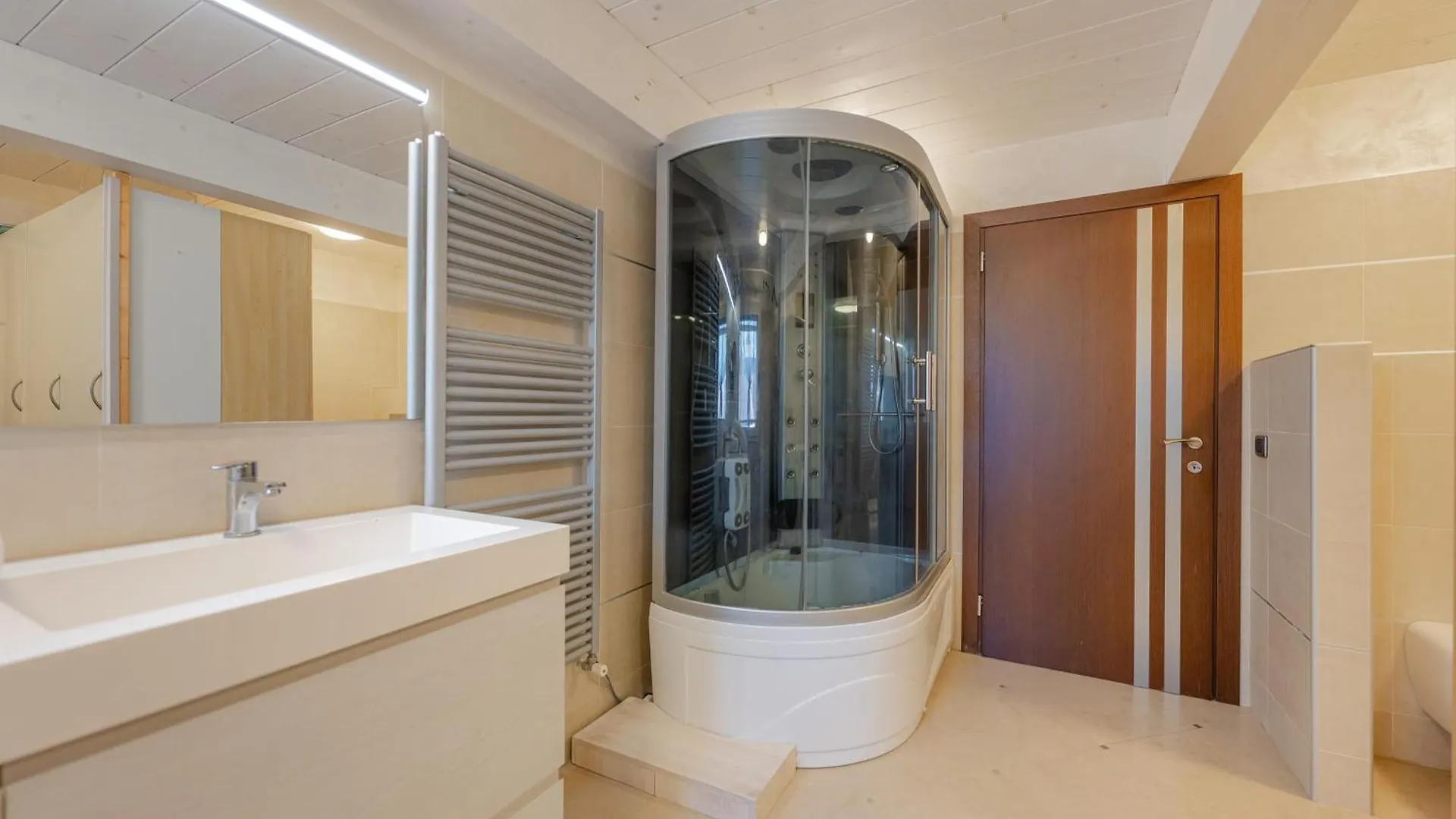 Luxury Burano Penthouse With Lagoon View Terrace